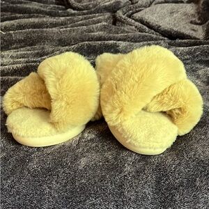 Halluci Tan Faux Fur Slippers Size 38/39 US 8